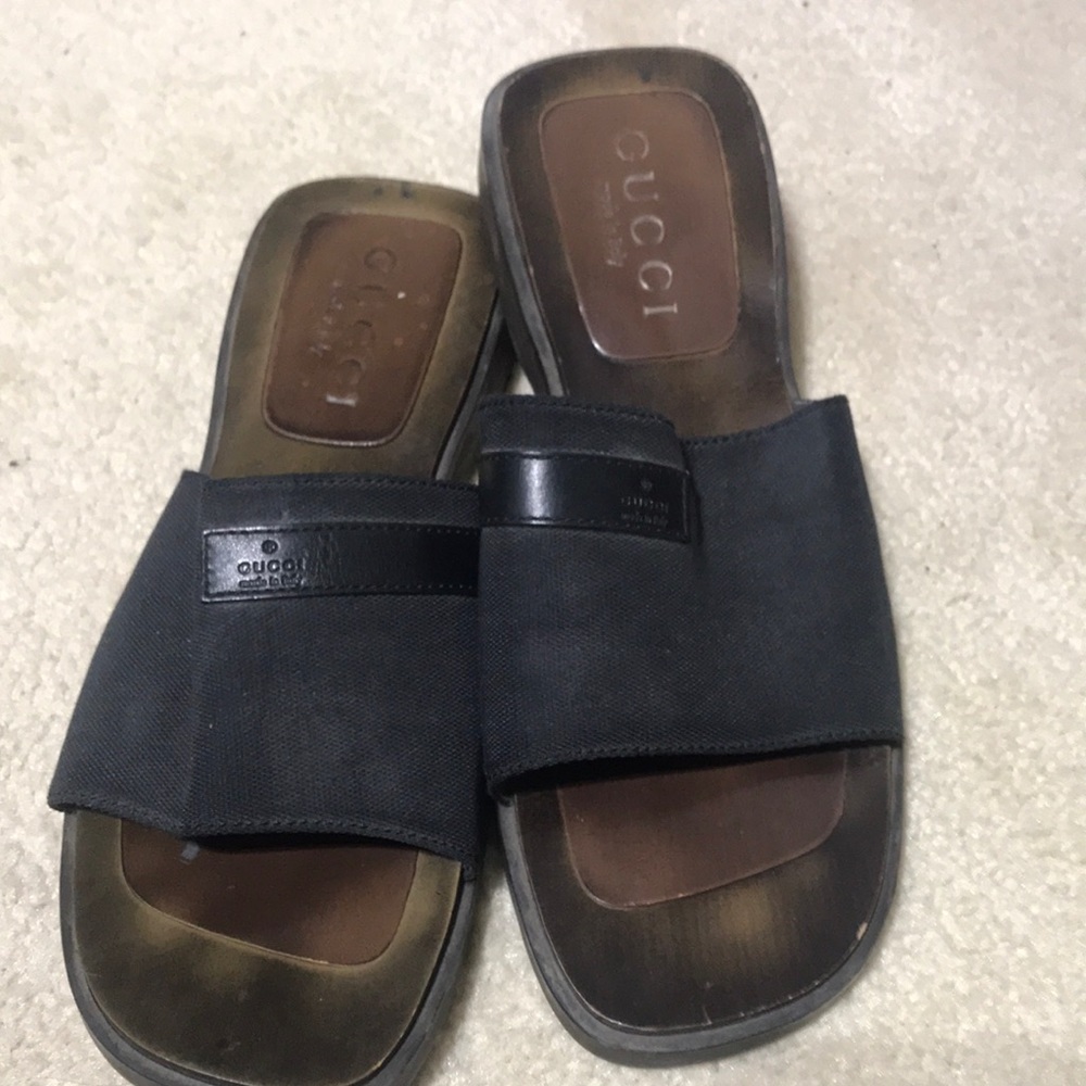 Gucci slides. European sz9 / US 10